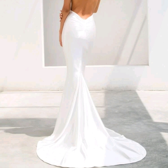 NEW! Love & Lemonade Ruched Detail Satin Backless Dress - Picture 3 of 6